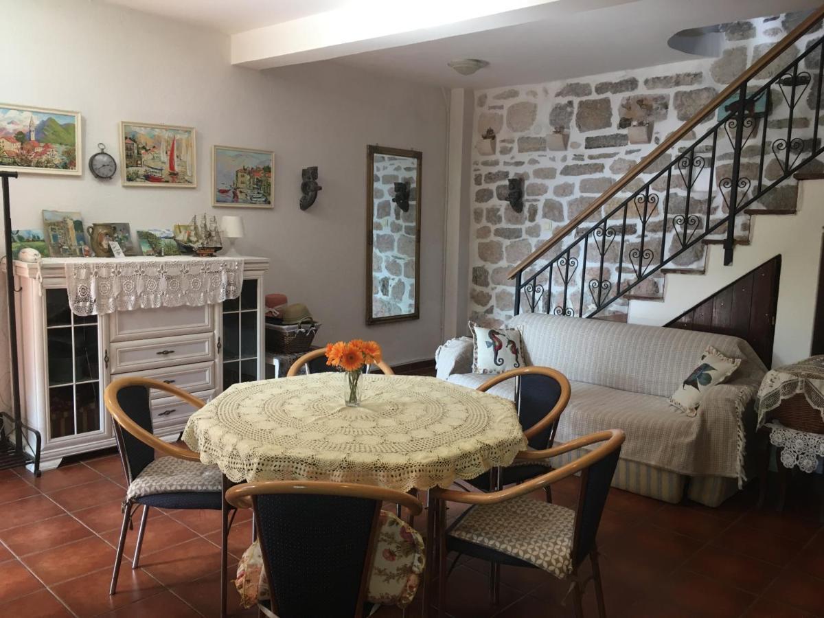 Be happy in Perast Apartment Bagian luar foto