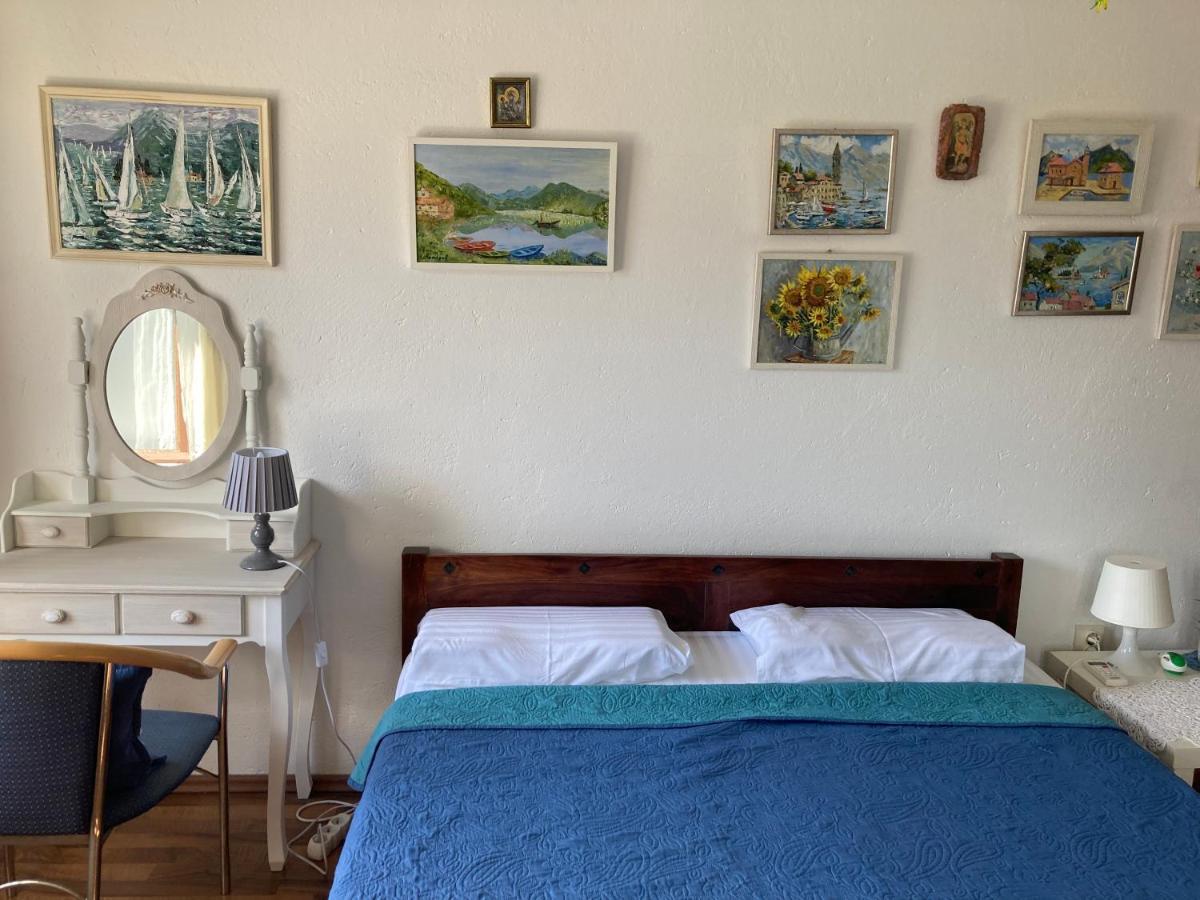 Be happy in Perast Apartment Bagian luar foto
