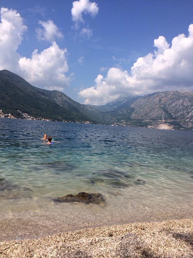 Be happy in Perast Apartment Bagian luar foto