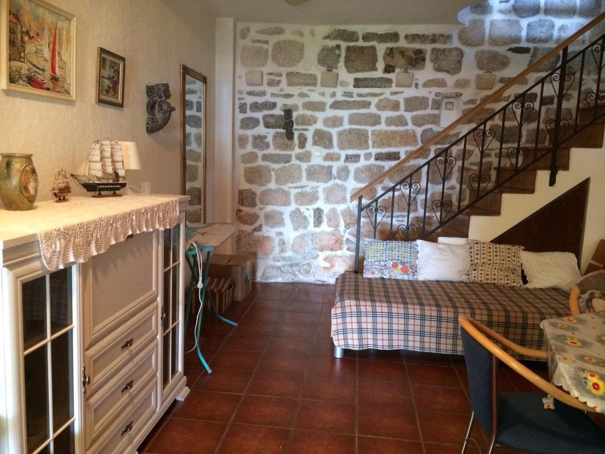 Be happy in Perast Apartment Bagian luar foto