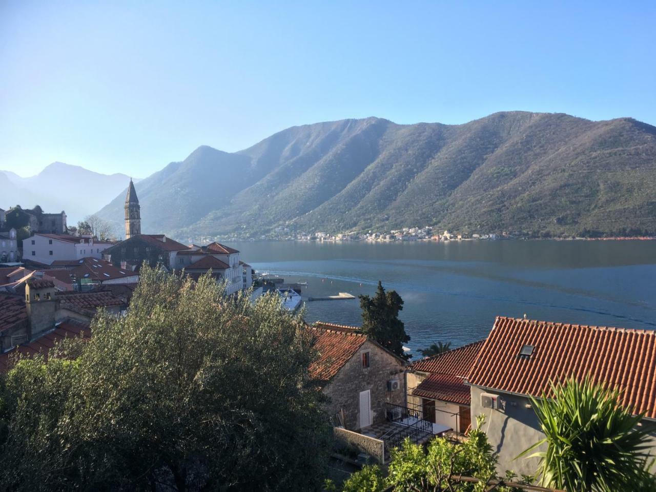 Be happy in Perast Apartment Bagian luar foto